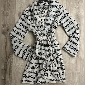 BeBe Logo Robe